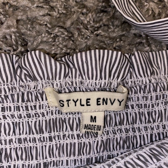 Cute Ruffle Top - Picture 2 of 2